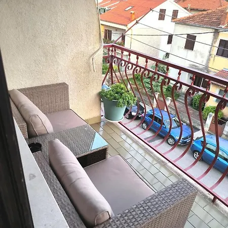 Apartament View *
